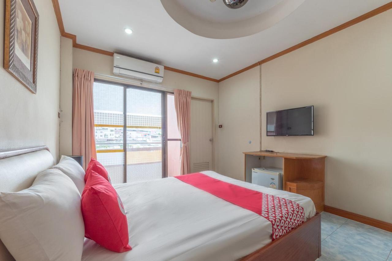 Oyo 1125 Chokdee Inn Pattaya Ngoại thất bức ảnh