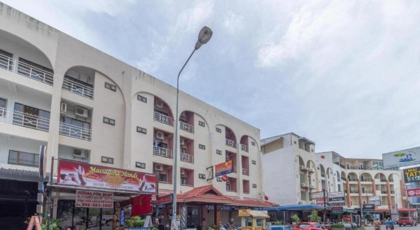 Oyo 1125 Chokdee Inn Pattaya Ngoại thất bức ảnh