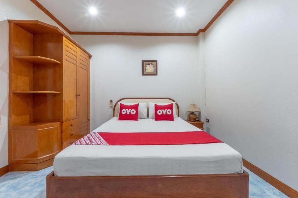 Oyo 1125 Chokdee Inn Pattaya Ngoại thất bức ảnh